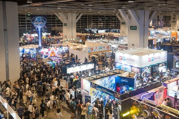第27屆香港動漫電玩節 丁財兩旺　圓滿結束  吸引全球粉絲朝聖　首次有斯洛伐克、立陶苑、挪威旅客入場  水晶蜘蛛俠擺設25萬元售出　創歷屆最高單價成交產品
